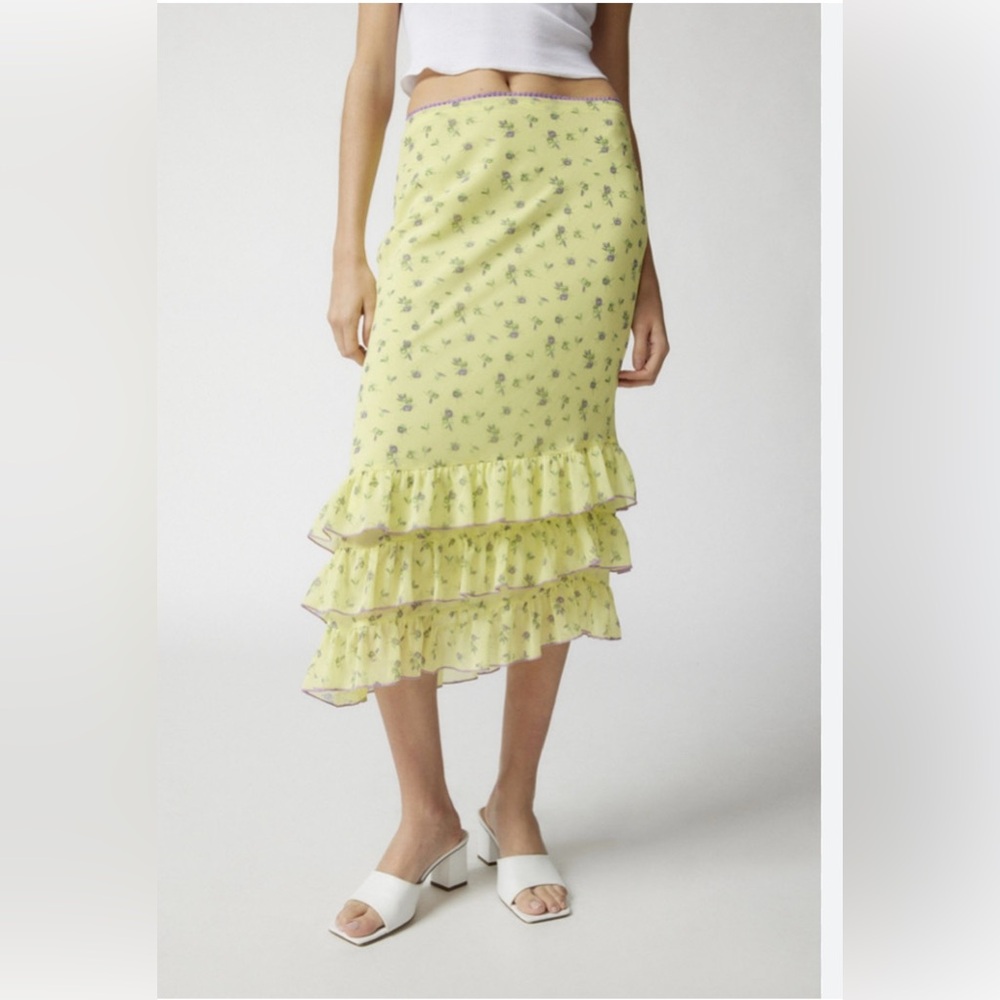 Kimchi Blue Asymmetrical Yellow Floral Skirt